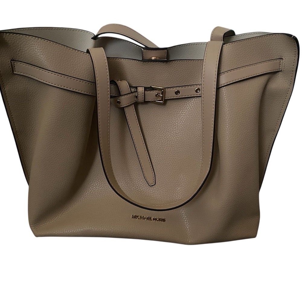 Michael Kors Beige Leather Tote